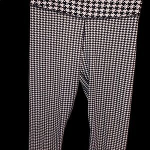 Nike checkered leggings